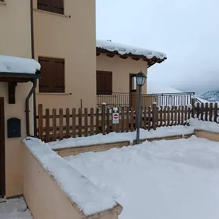 Vista Panoramica Altopiano Delle Rocche